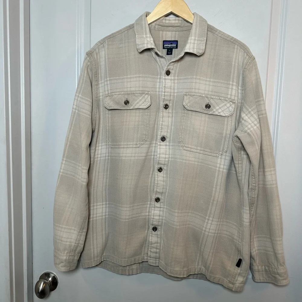 Patagonia Long Sleeved Fjord Tan Neutral Button Up Organic Cotton Shirt, Large